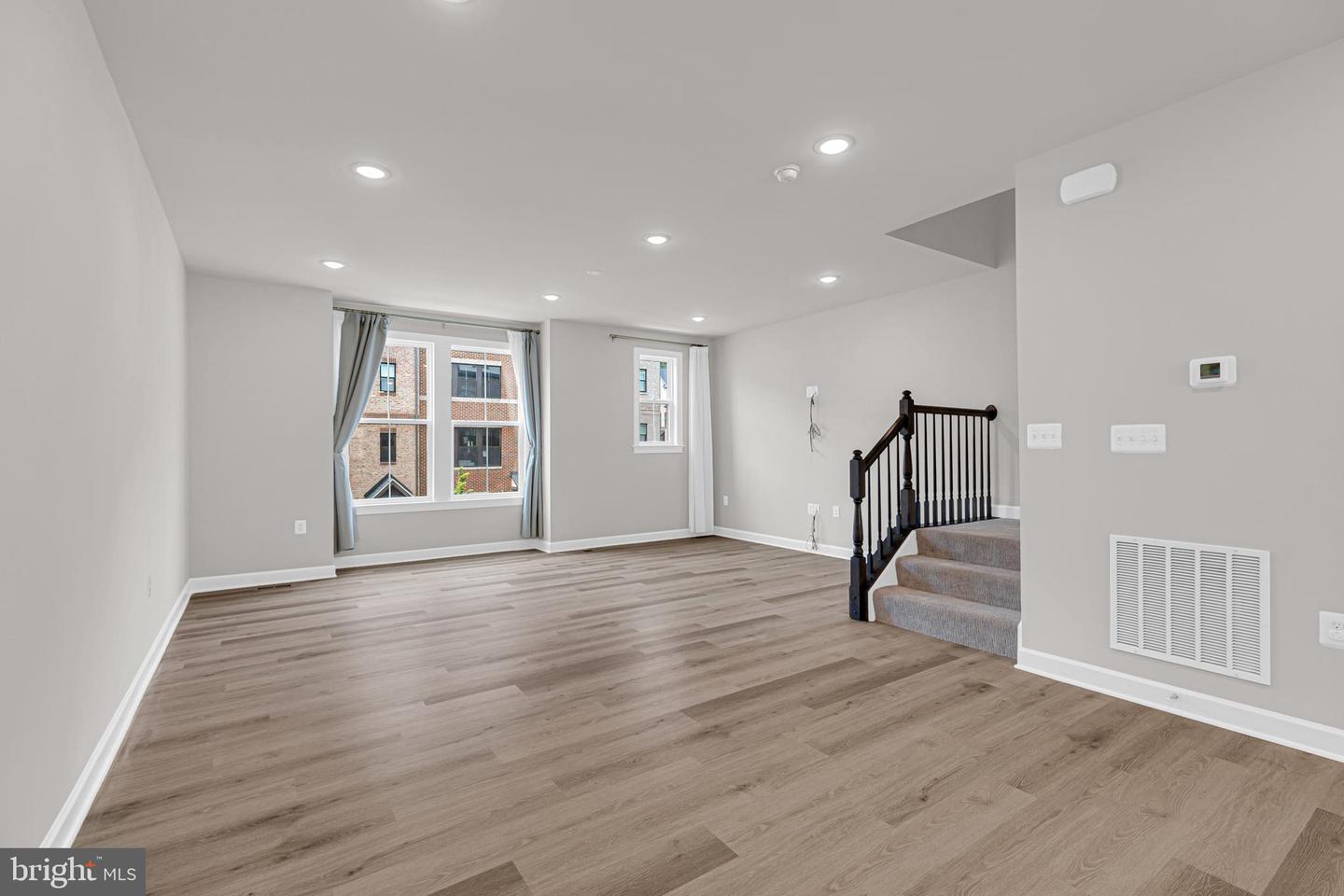 7265 Nittany Ln Property Photo 4