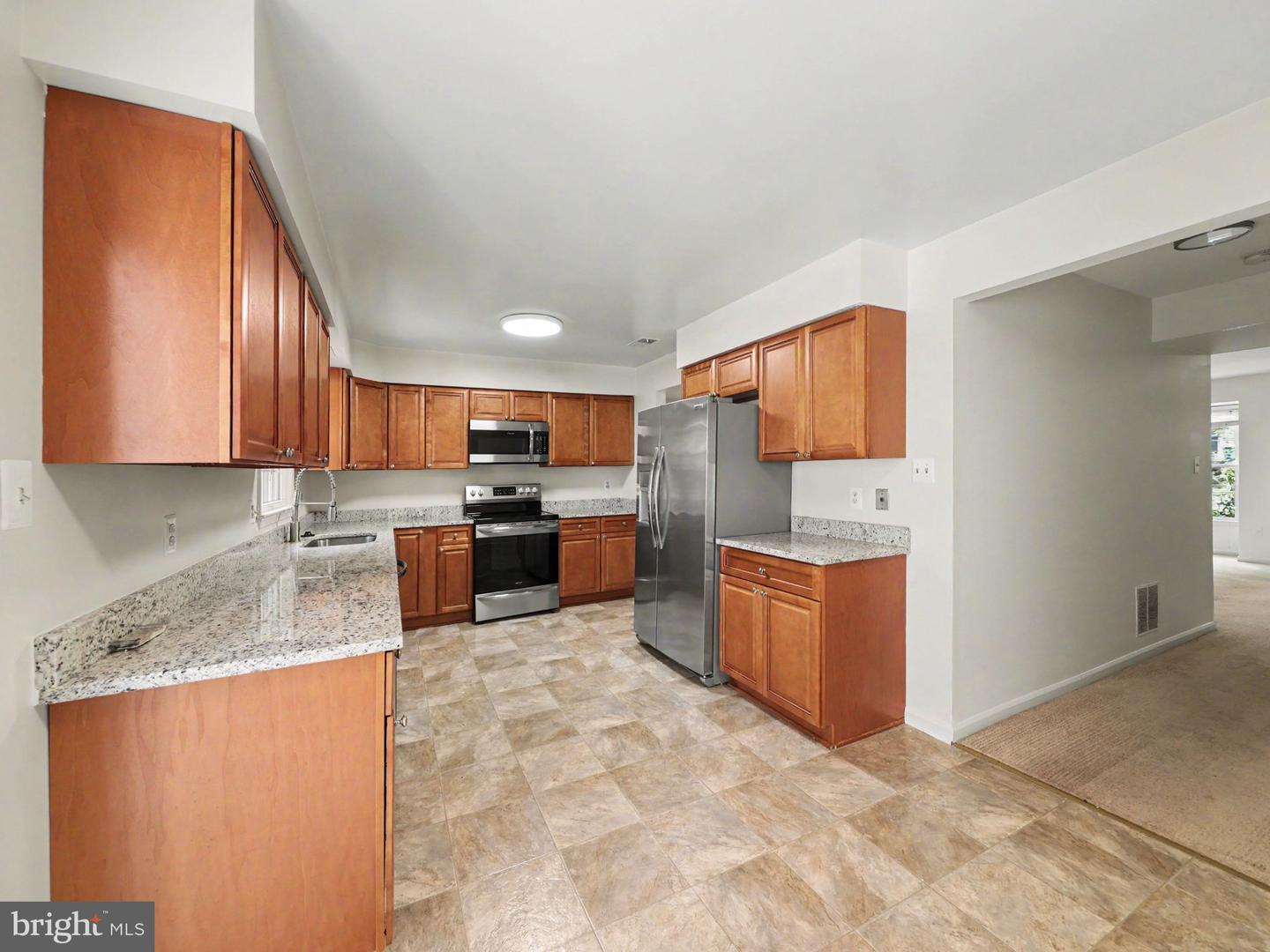 6281 Rathlin Dr Property Photo 10