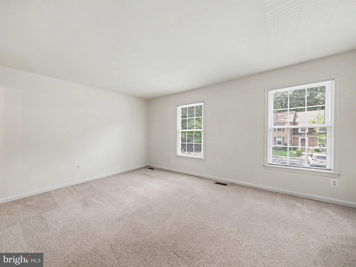 6281 Rathlin Dr Property Photo 12