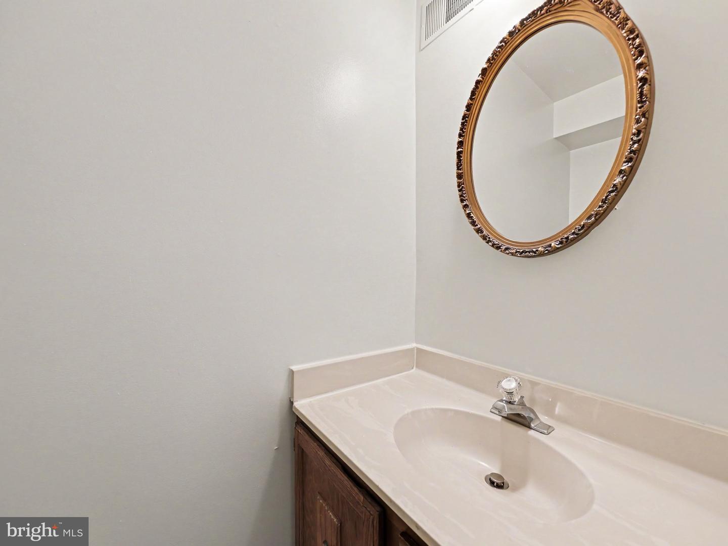6281 Rathlin Dr Property Photo 13