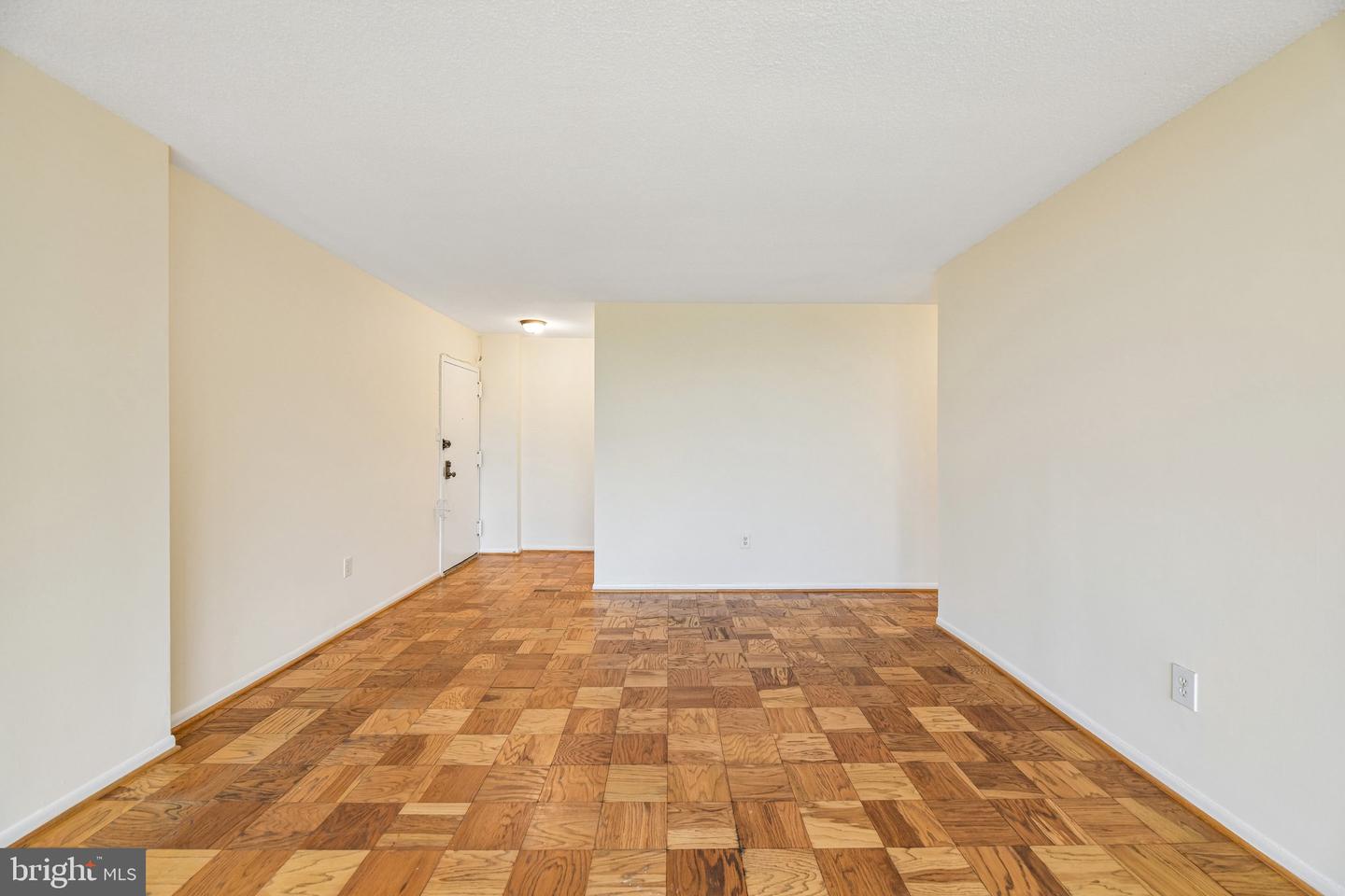 2059 Huntington Ave #1106 Property Photo 3