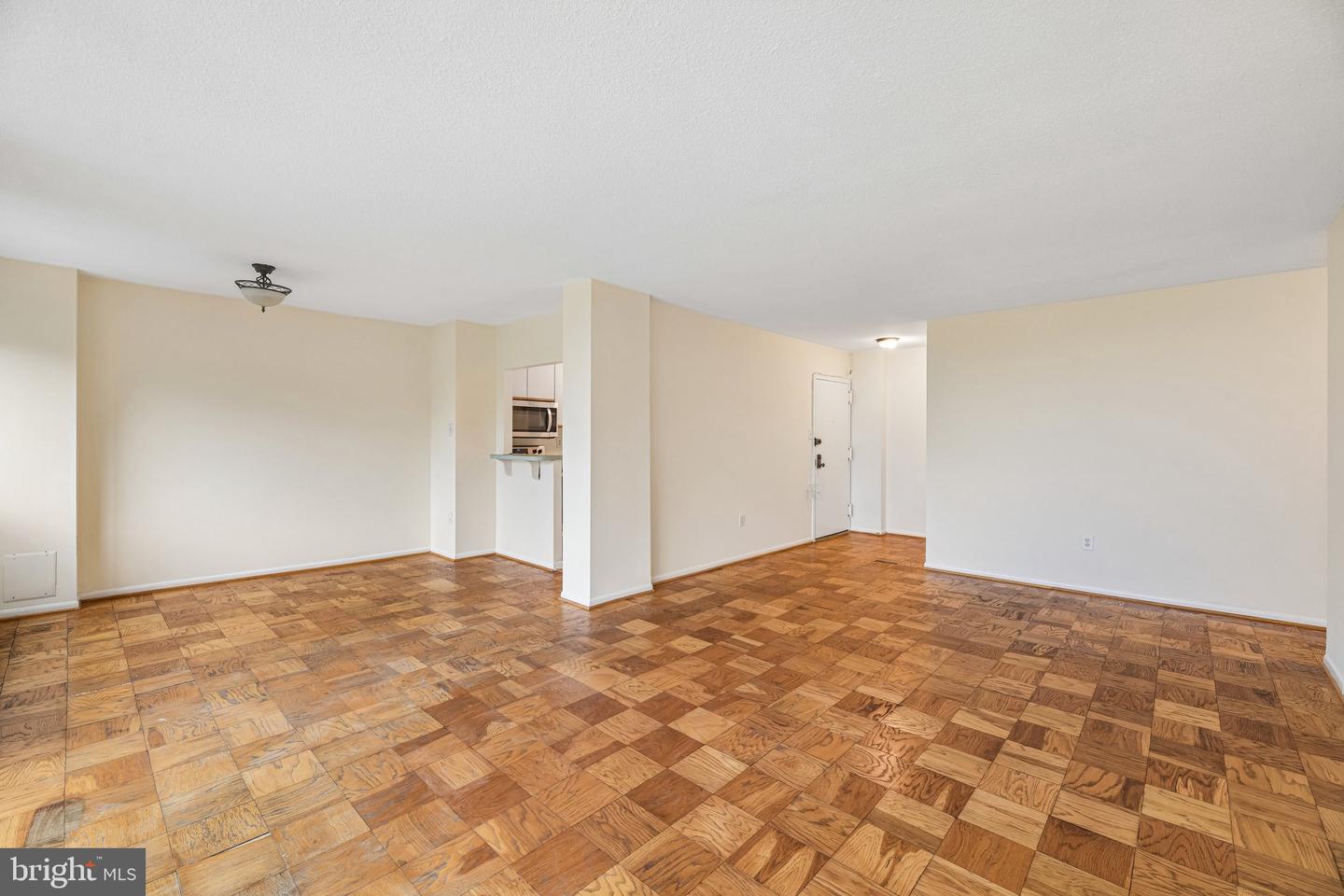 2059 Huntington Ave #1106 Property Photo 4