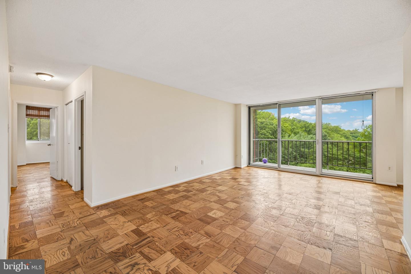 2059 Huntington Ave #1106 Property Photo 5
