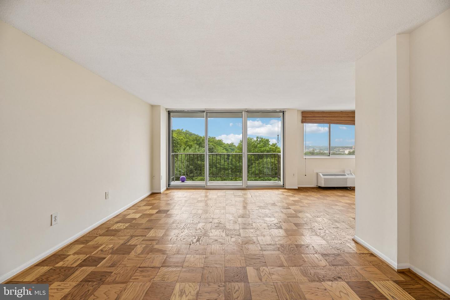 2059 Huntington Ave #1106 Property Photo 6