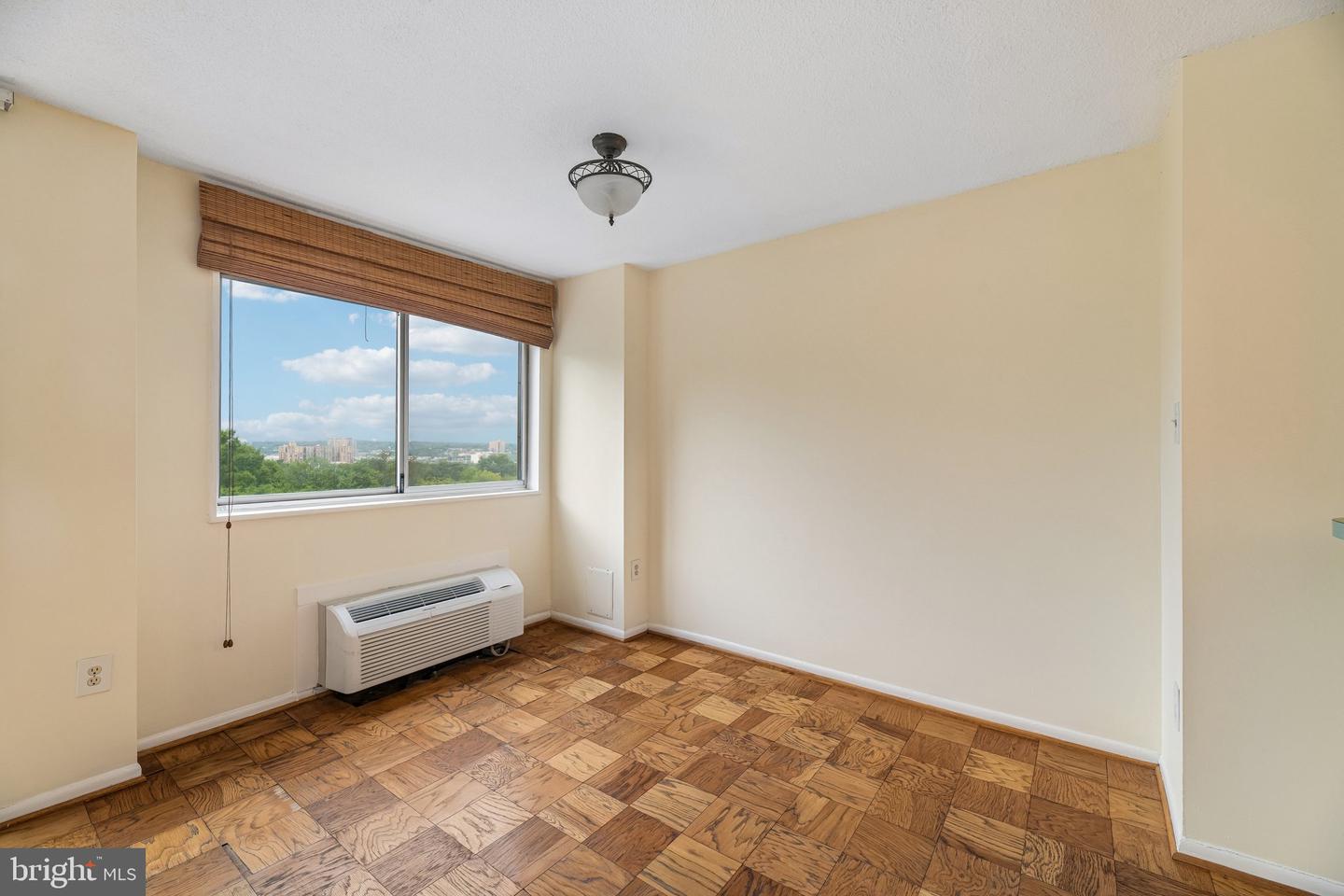 2059 Huntington Ave #1106 Property Photo 9