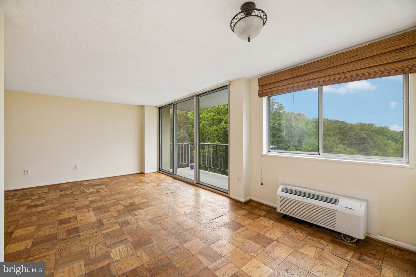 2059 Huntington Ave #1106 Property Photo 10