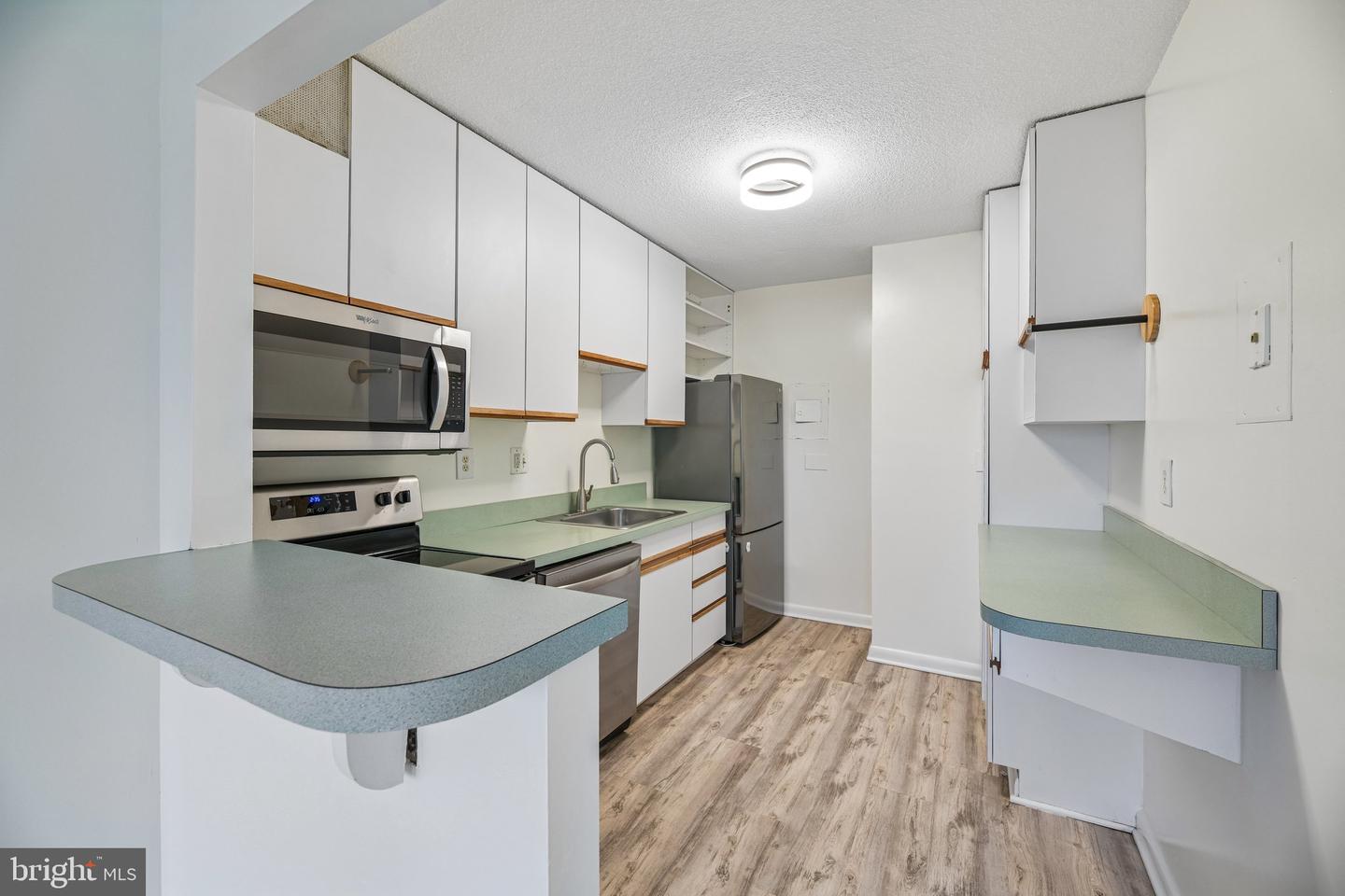 2059 Huntington Ave #1106 Property Photo 12
