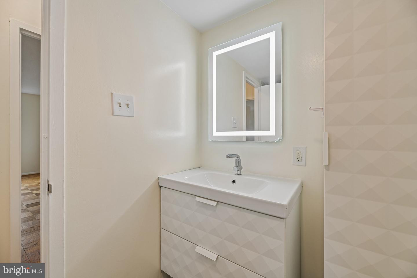 2059 Huntington Ave #1106 Property Photo 30