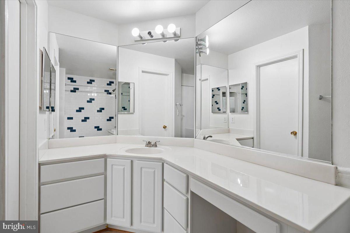 12161 Penderview Ter #935 Property Photo 24
