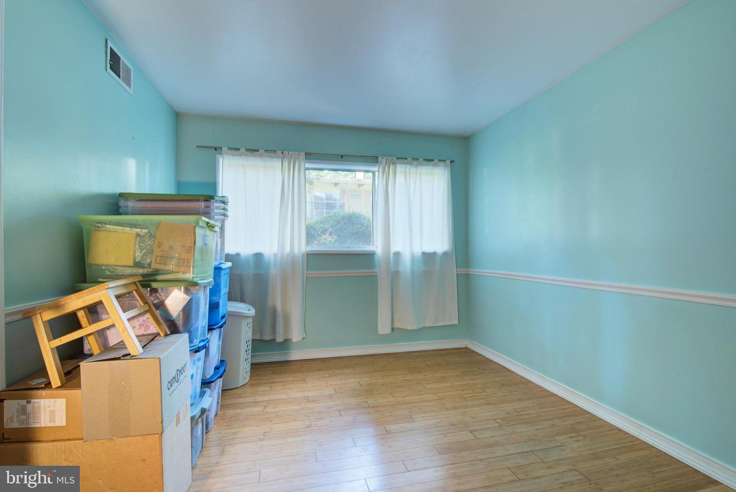 4909 Americana Dr #t6 Property Photo 12