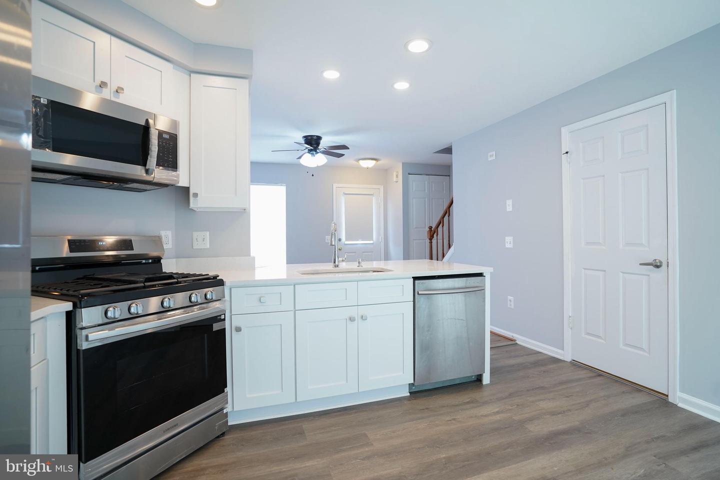14717 Basingstoke Loop Property Photo 7