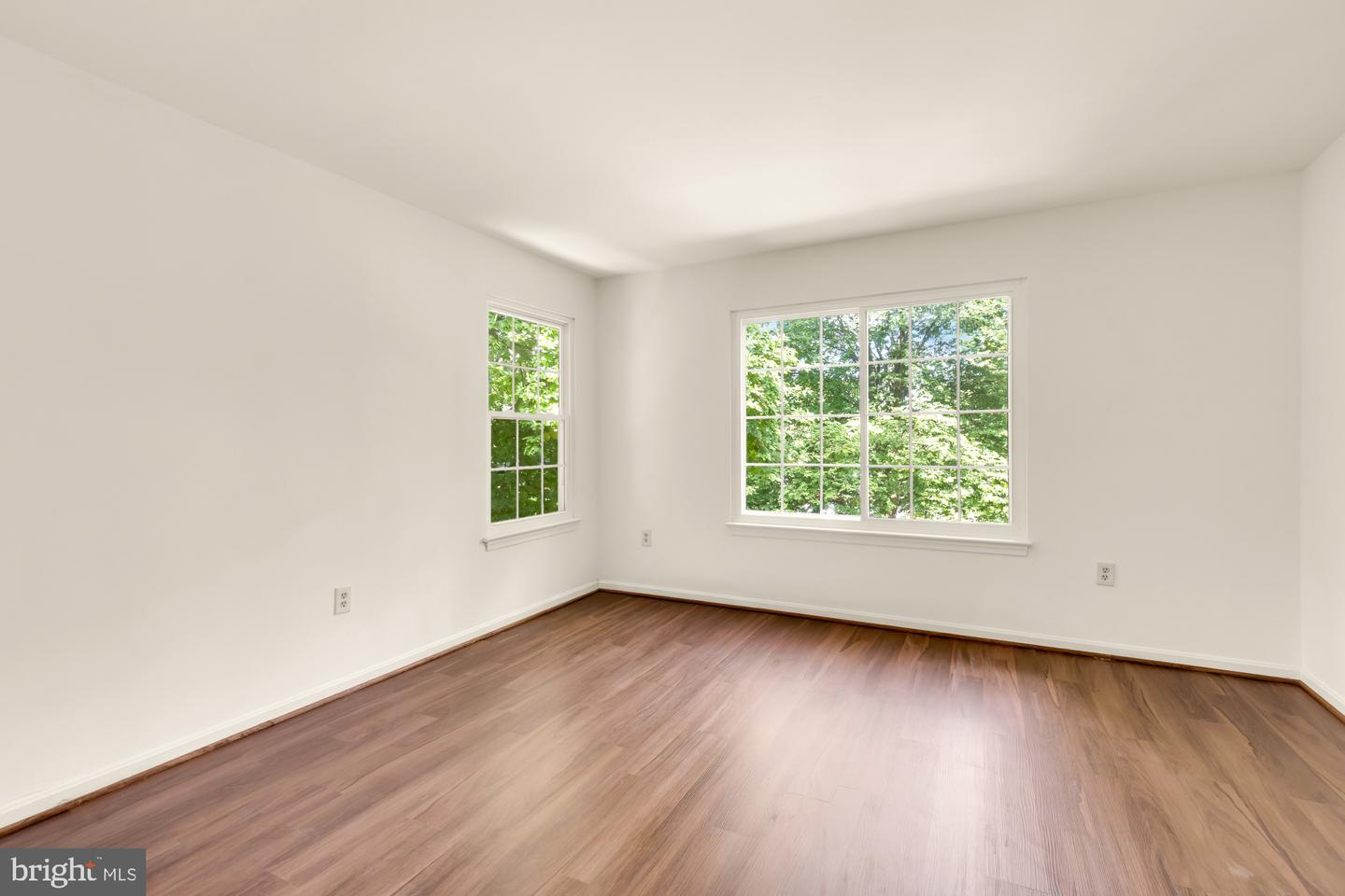 10224 Faire Commons Ct Property Photo 26