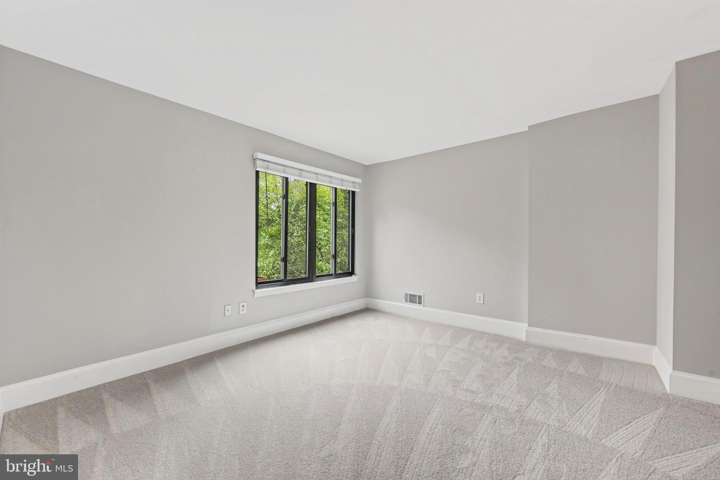 1427 Green Run Ln Property Photo 32