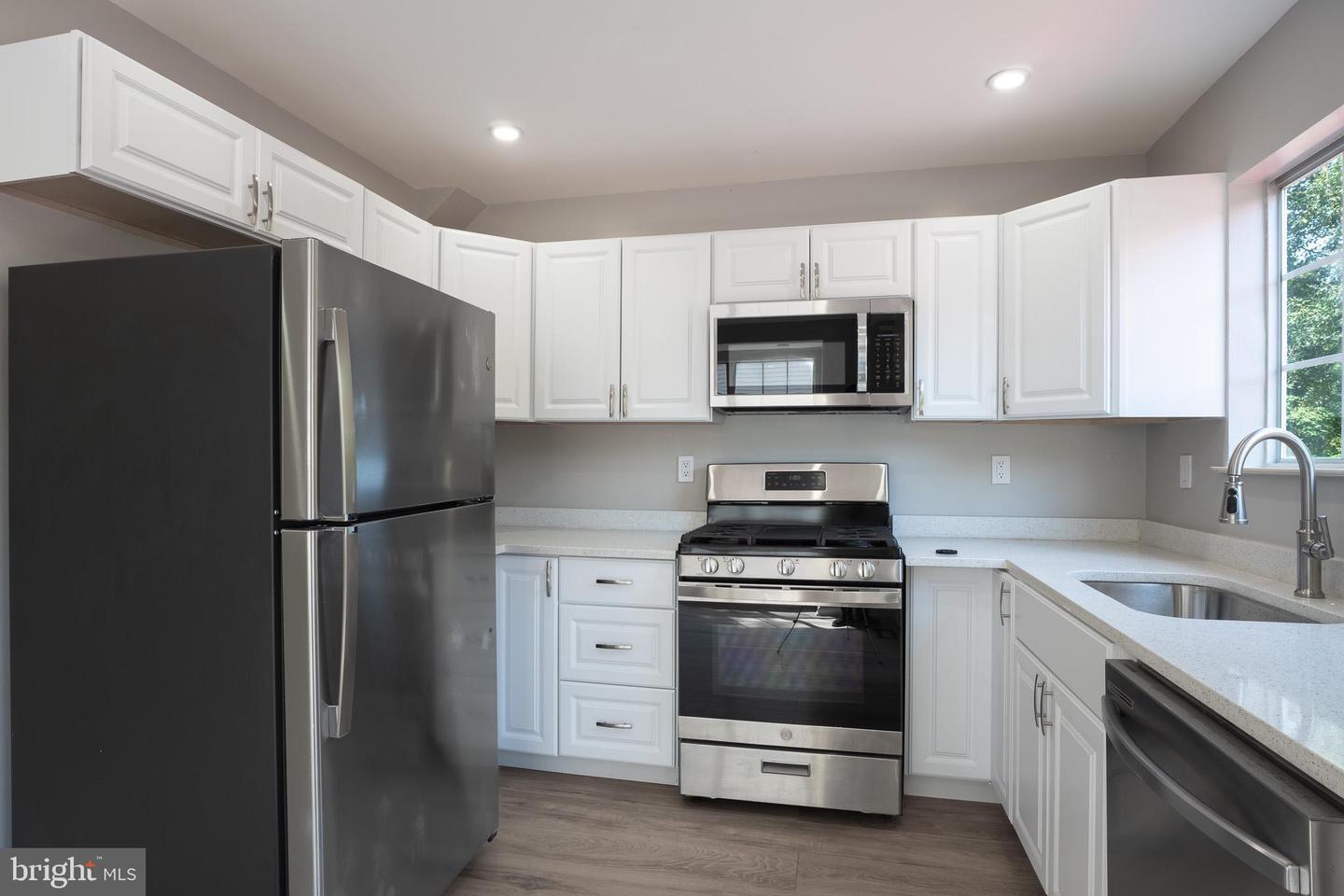 14220 Autumn Cir Property Photo 6