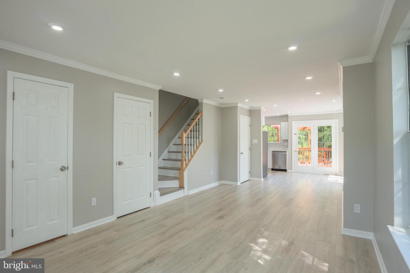 14220 Autumn Cir Property Photo 8