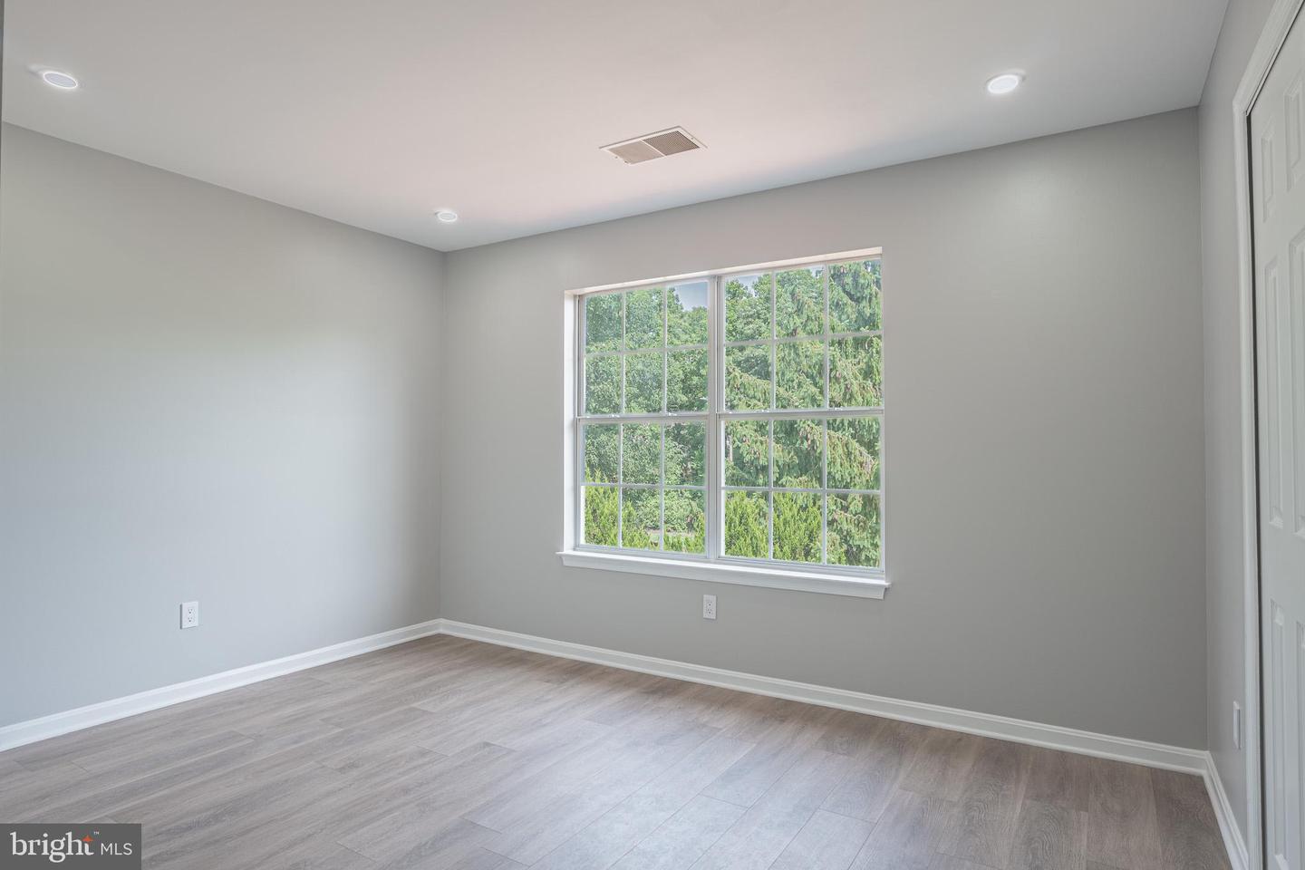 14220 Autumn Cir Property Photo 16