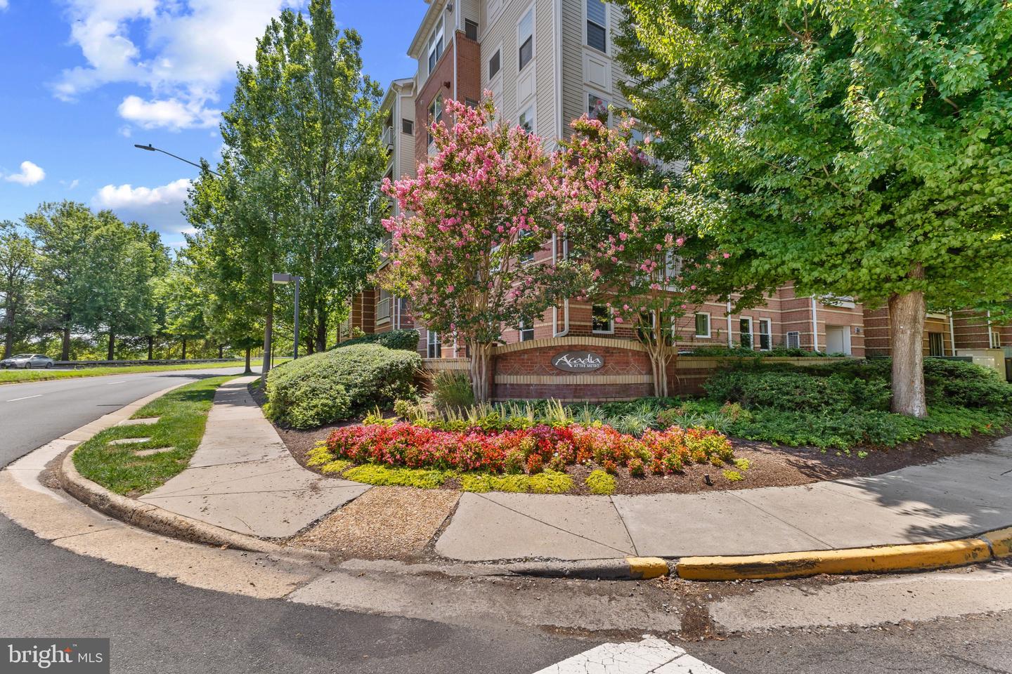 9480 VIRGINIA CENTER BLVD #10