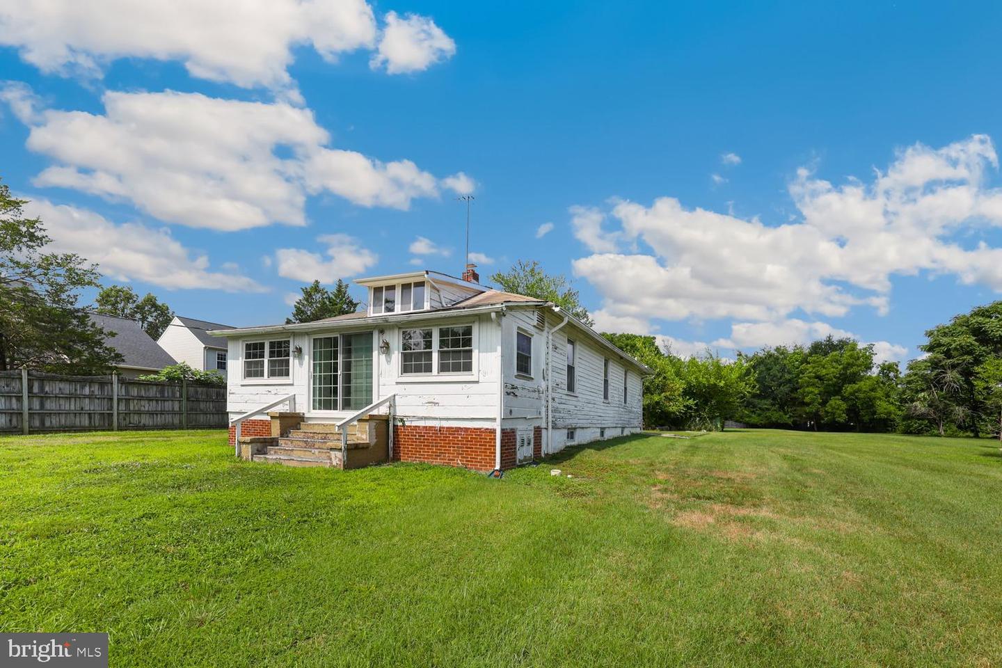 8208 MOUNT VERNON HWY Property Photo 1