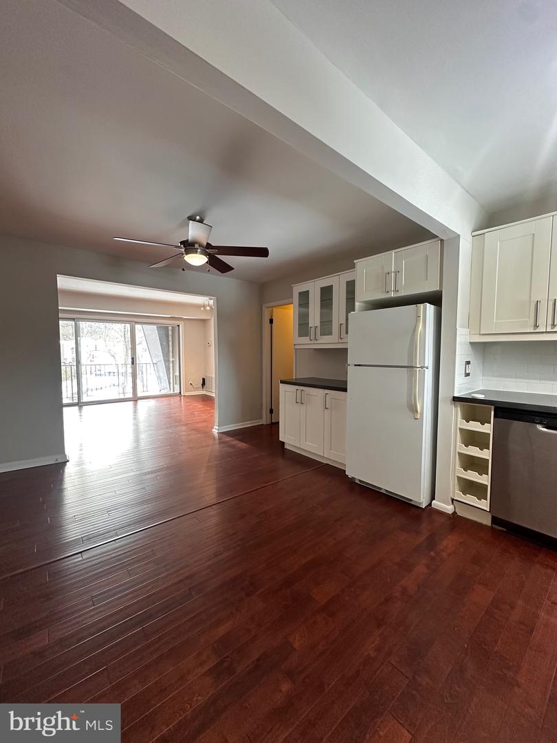 11625 Vantage Hill Rd #22b Property Photo 8