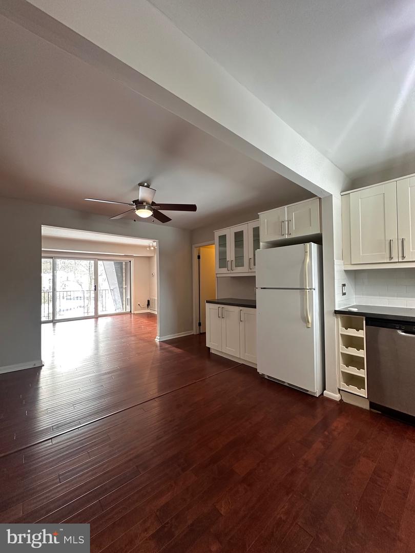 11625 Vantage Hill Rd #22b Property Photo 9