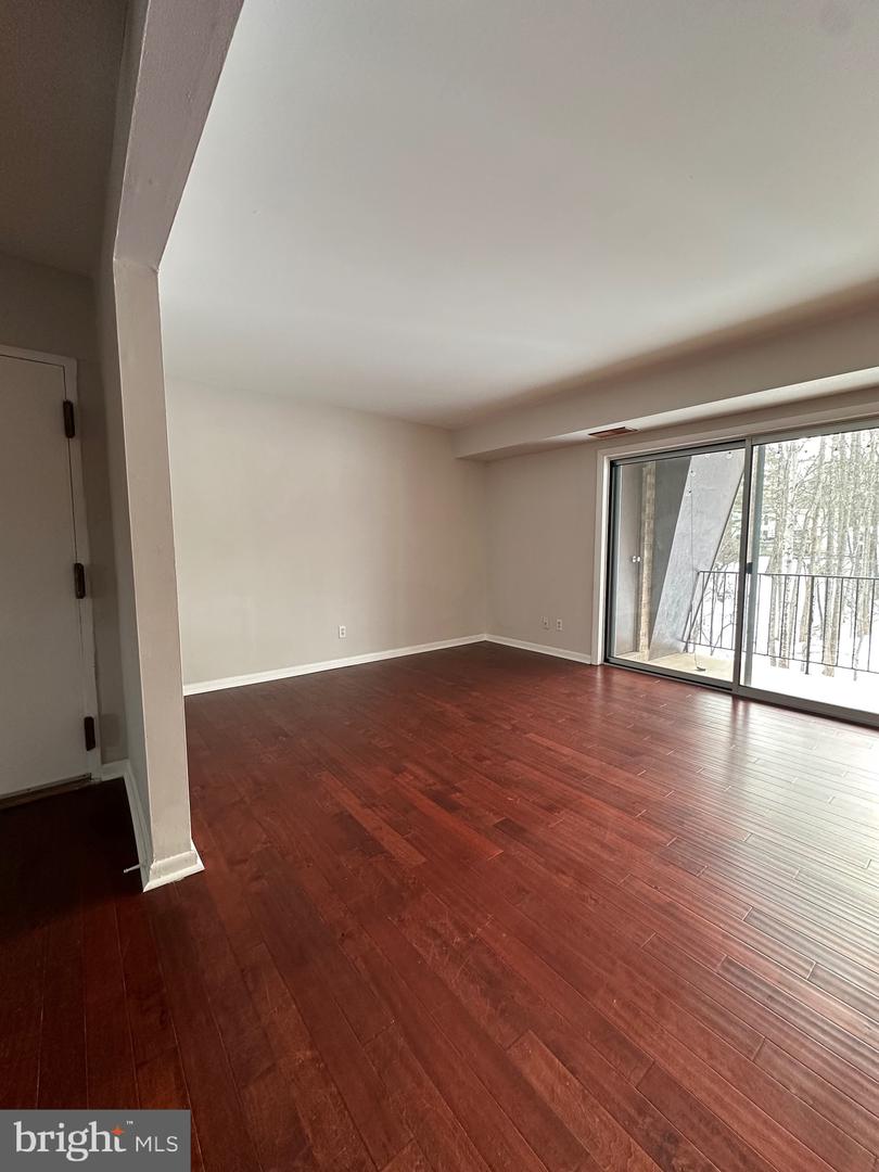 11625 Vantage Hill Rd #22b Property Photo 13