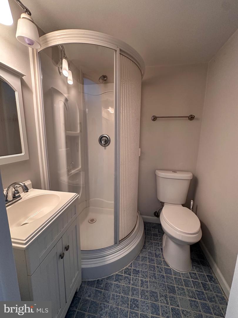 11625 Vantage Hill Rd #22b Property Photo 18