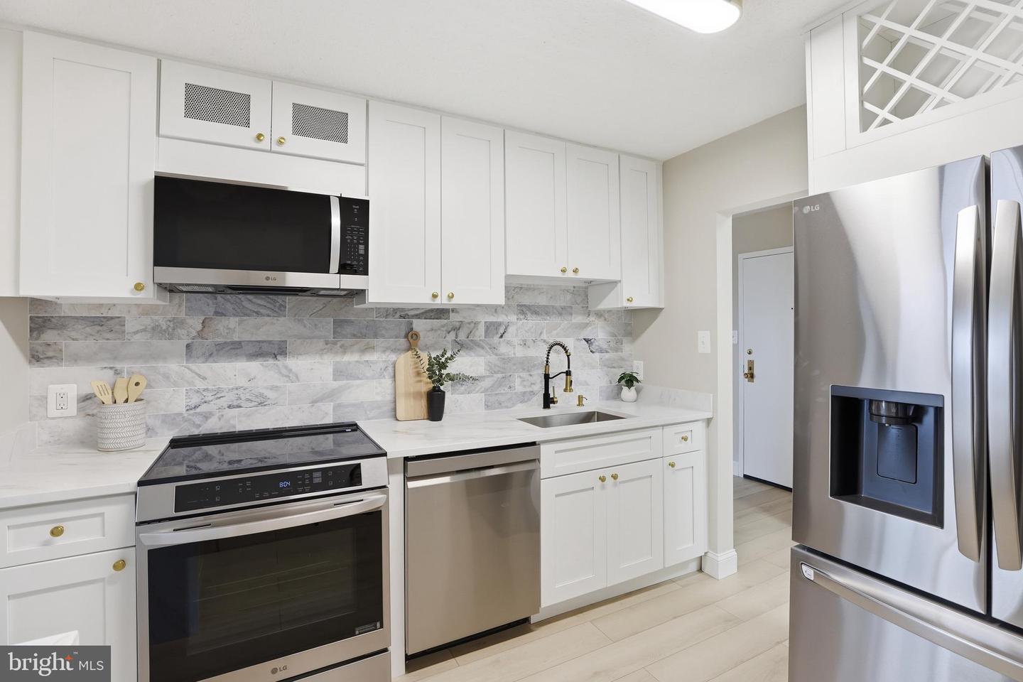 2311 Pimmit Dr #603 Property Photo 16