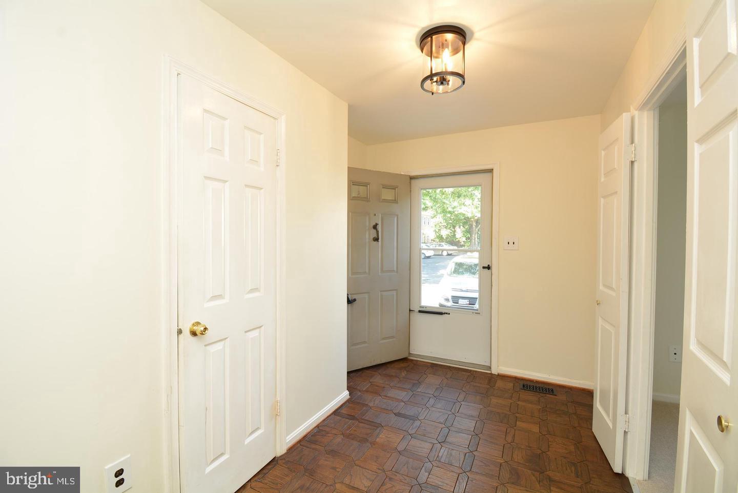 7378 Jiri Woods Ct Property Photo 3