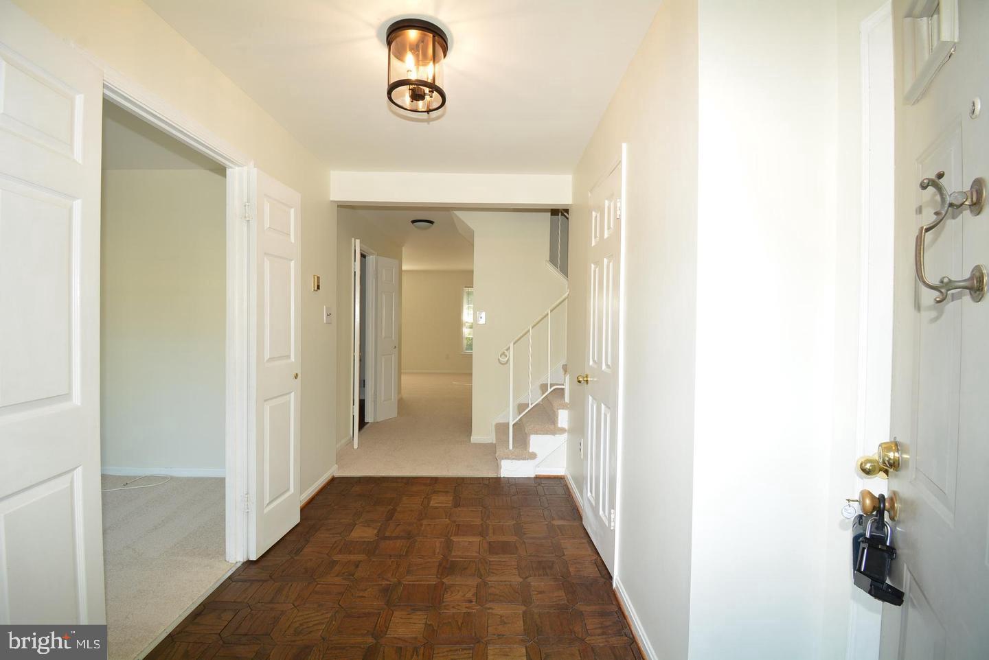 7378 Jiri Woods Ct Property Photo 4