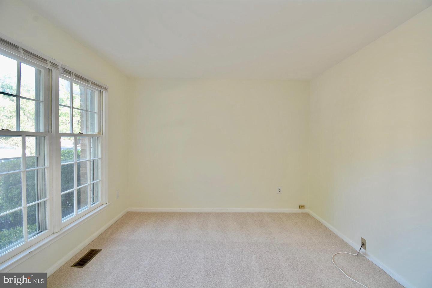 7378 Jiri Woods Ct Property Photo 7