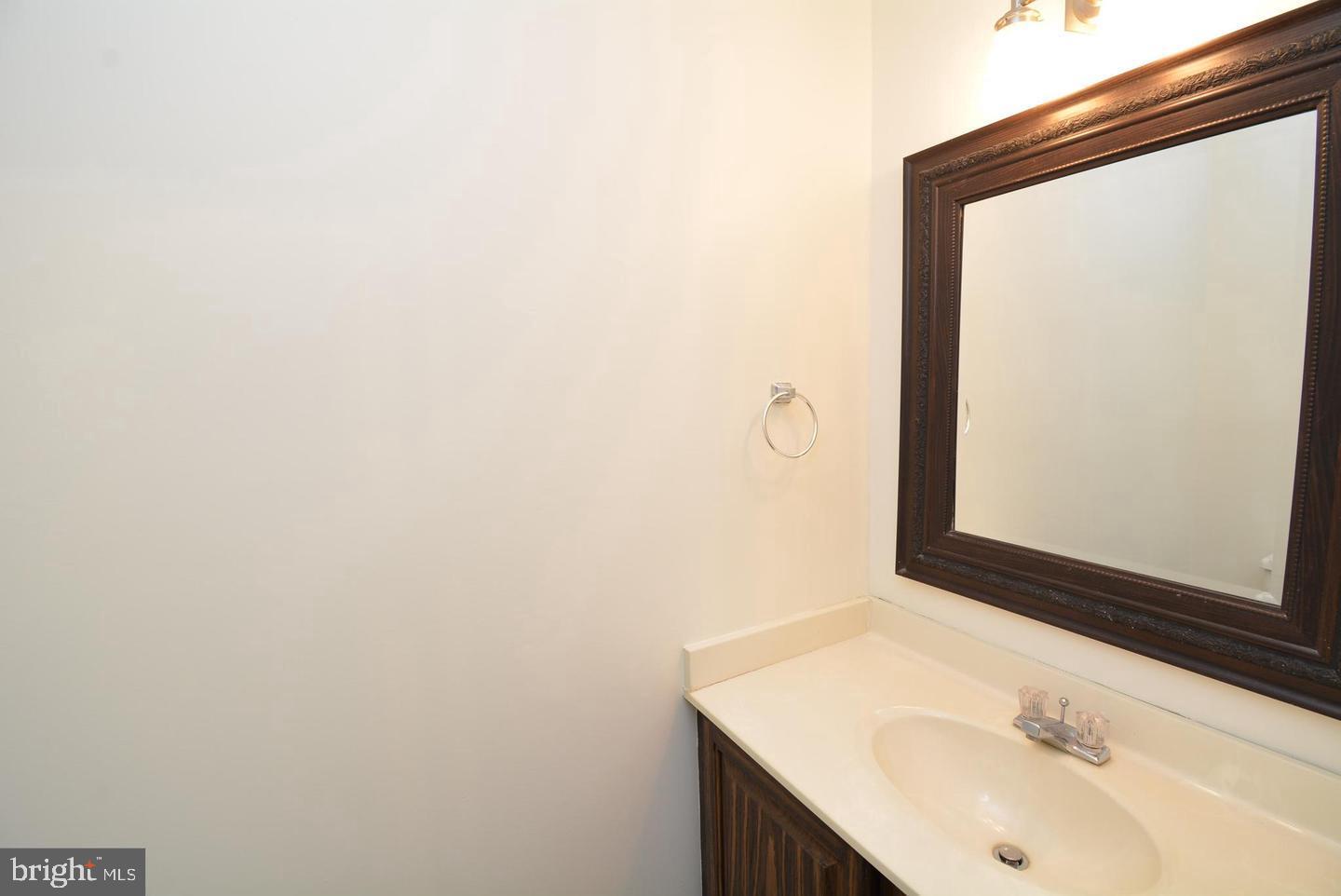 7378 Jiri Woods Ct Property Photo 8