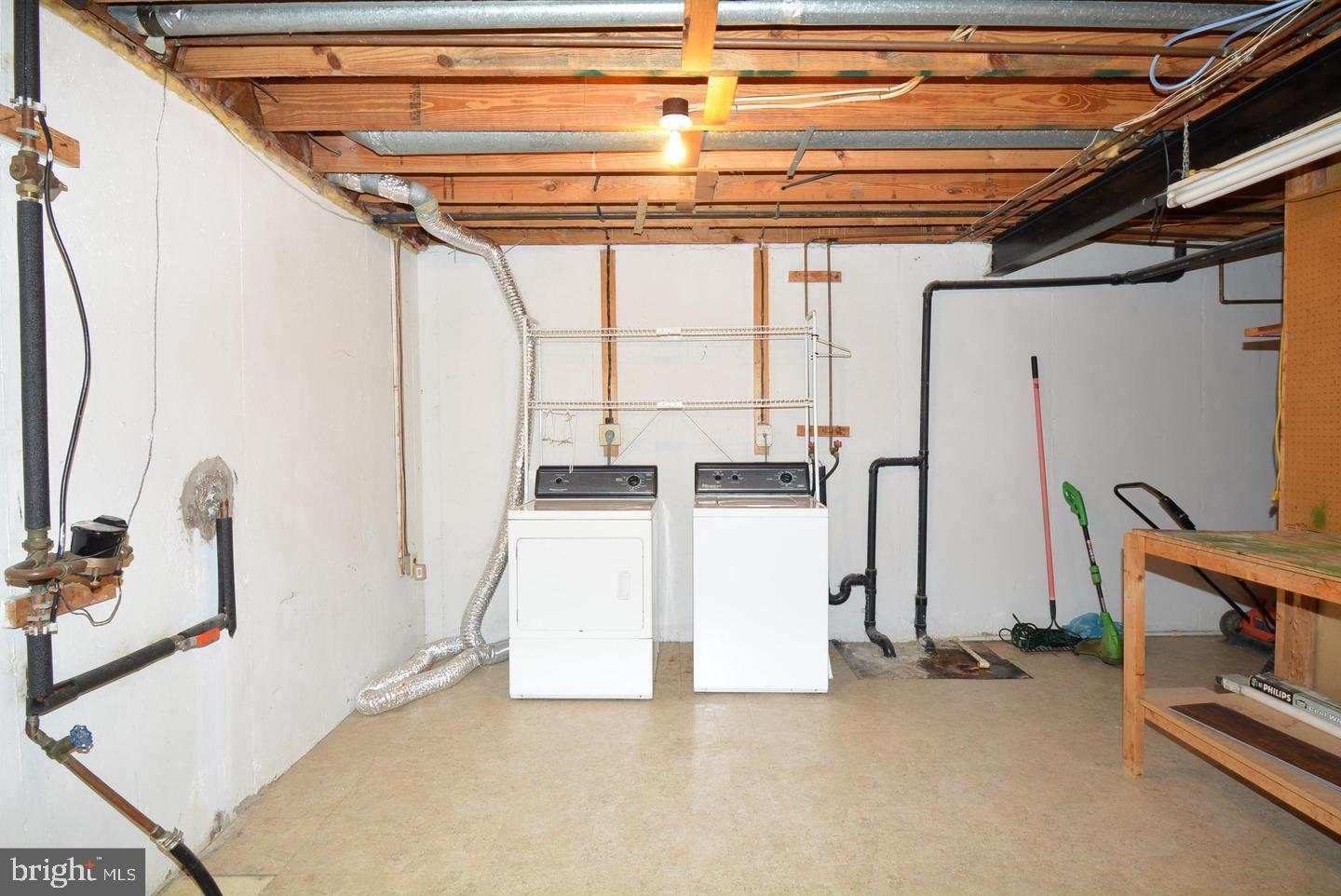 7378 Jiri Woods Ct Property Photo 33