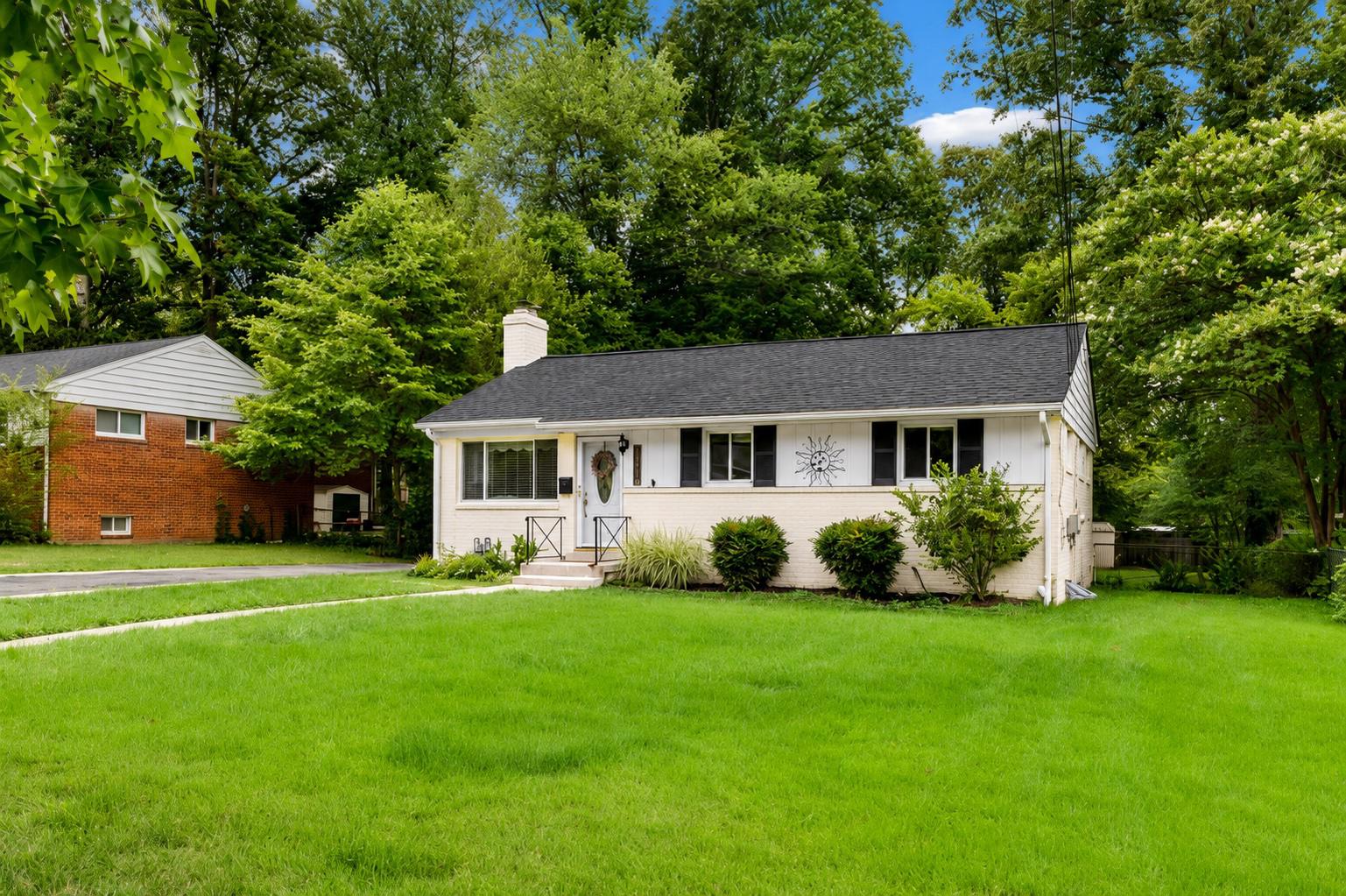 7407 Marc Dr Property Photo 1