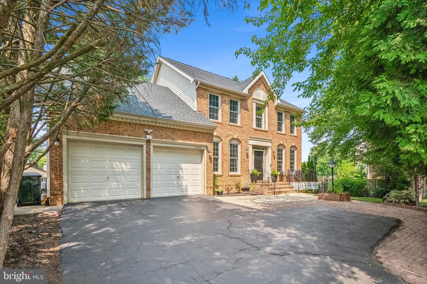 6450 Summerton Ct Property Photo 1
