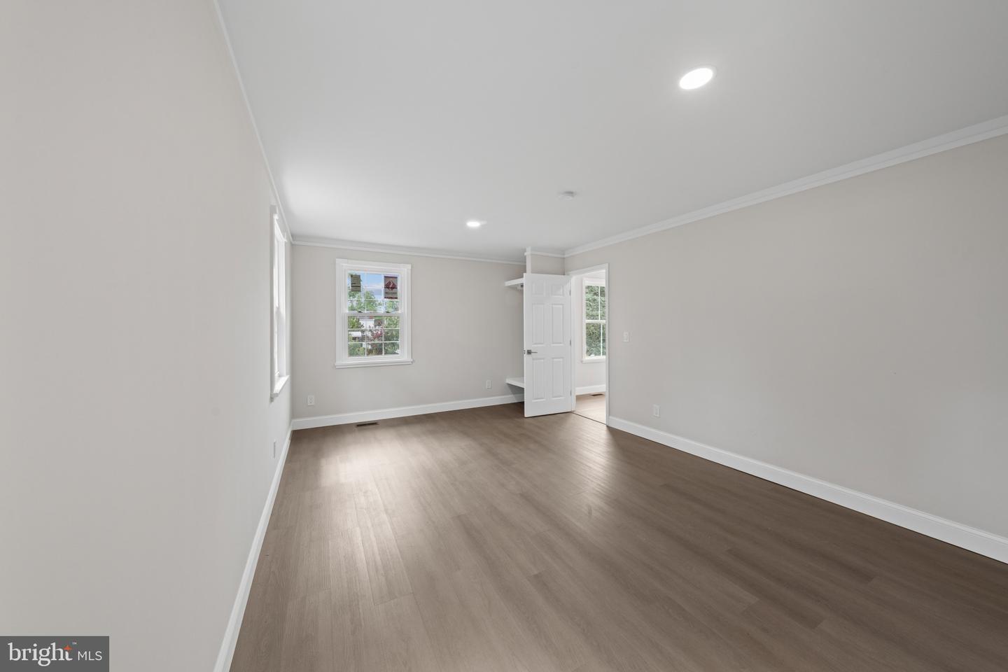 6467 Third St Property Photo 24