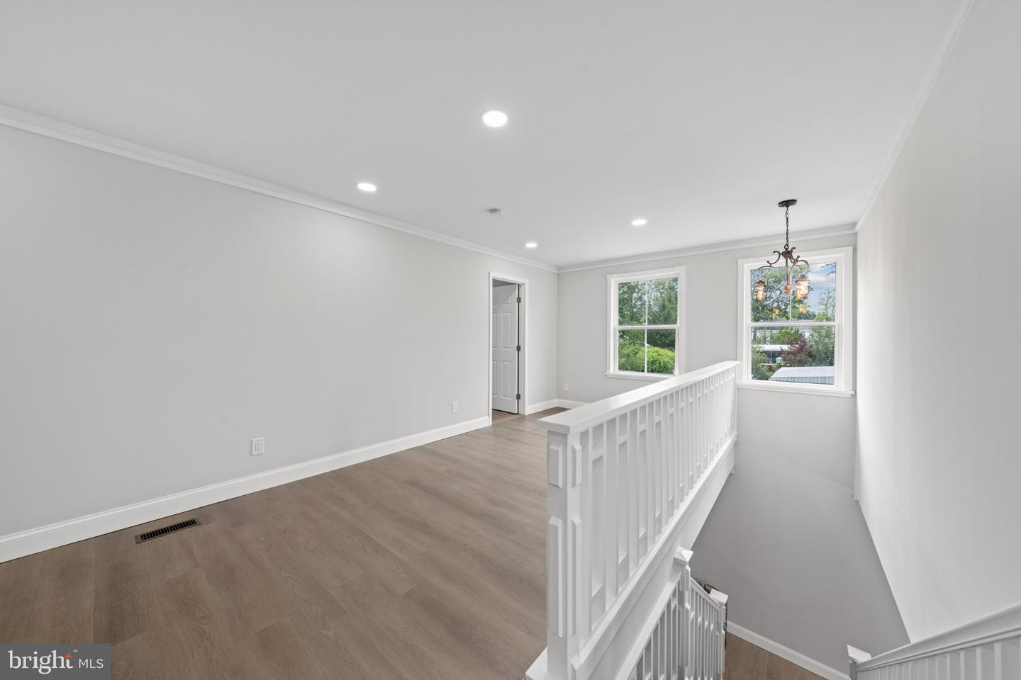 6467 Third St Property Photo 31