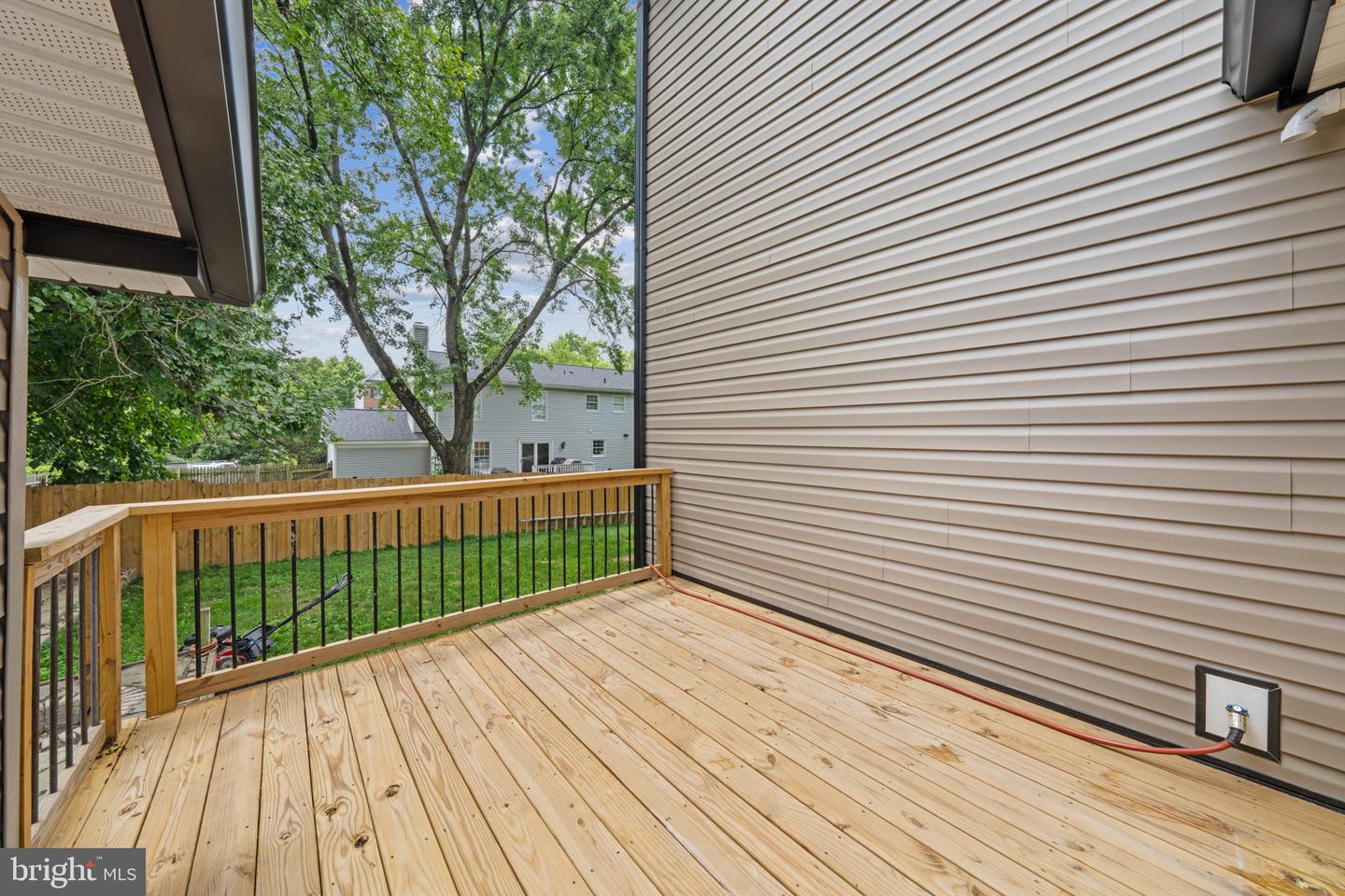 6467 Third St Property Photo 36