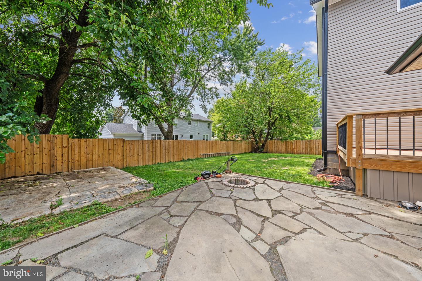 6467 Third St Property Photo 37