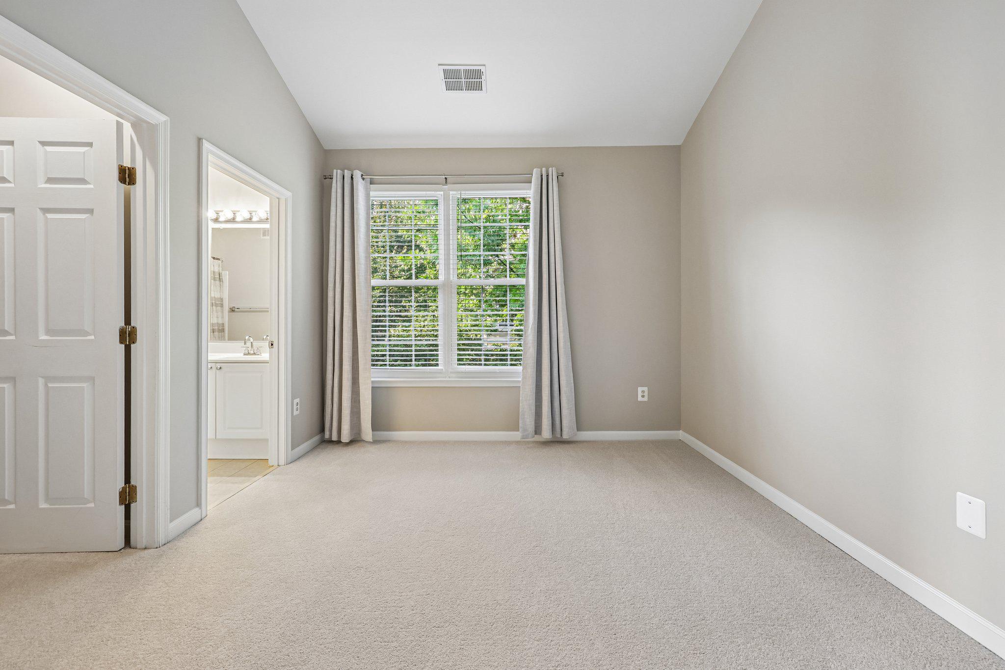 4200 Mozart Brigade Ln #v Property Photo 18