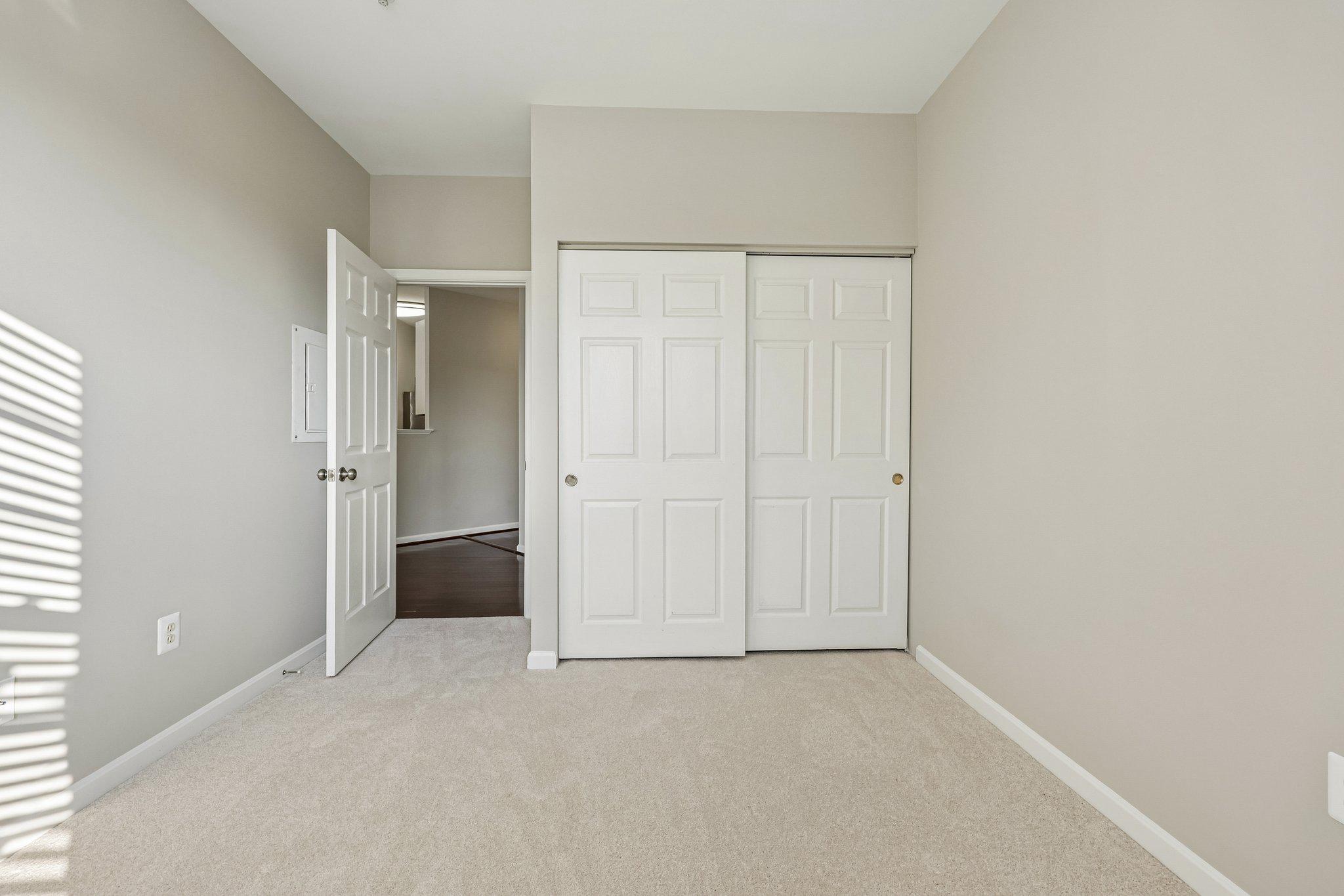 4200 Mozart Brigade Ln #v Property Photo 25