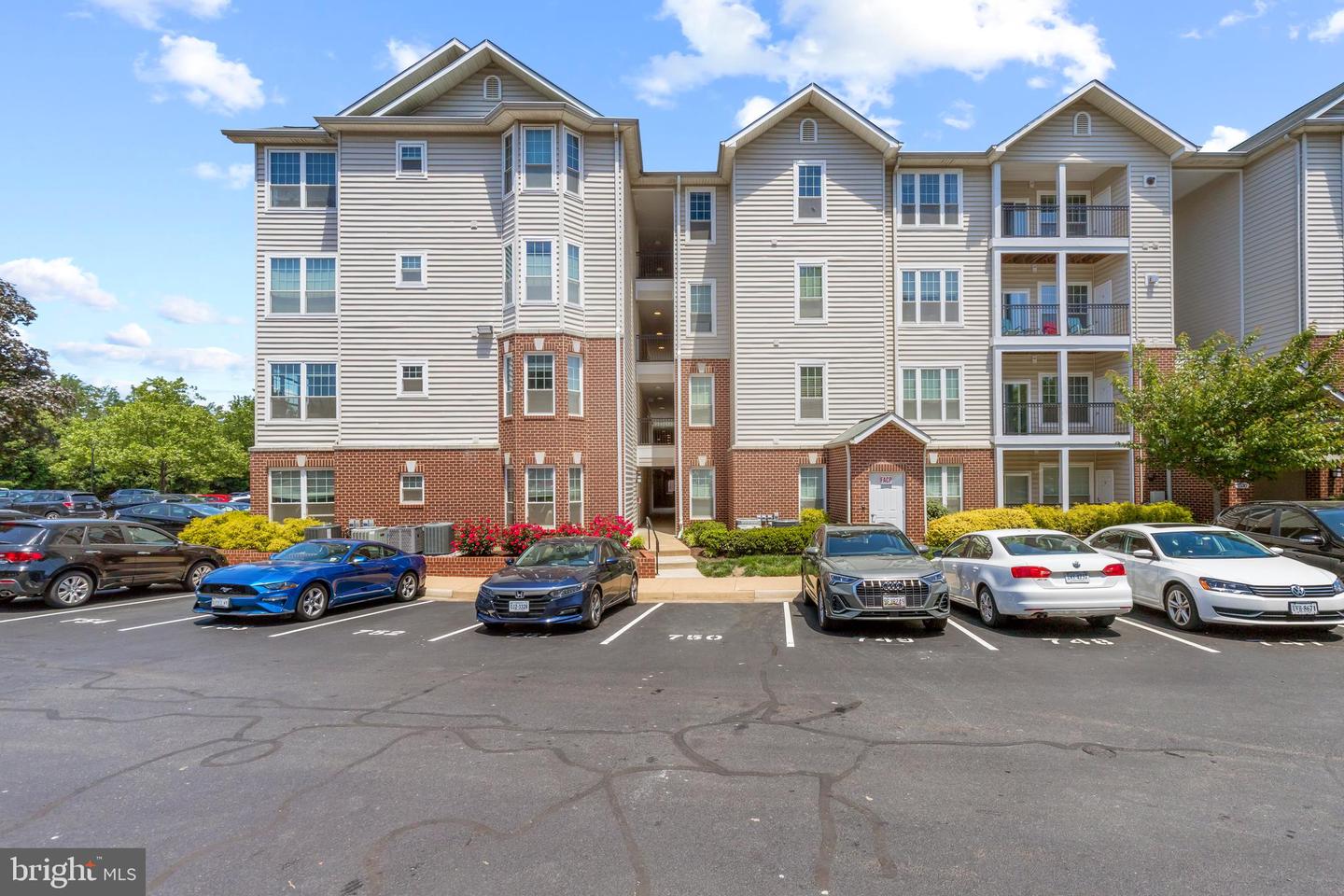 1530 Spring Gate Dr #9106 Property Photo 1
