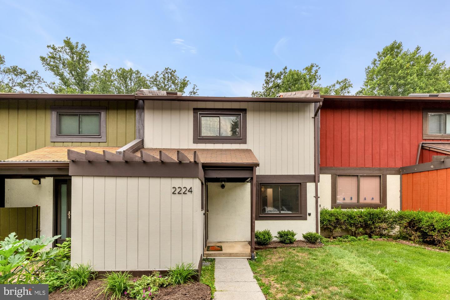 2224 WHEELWRIGHT CT