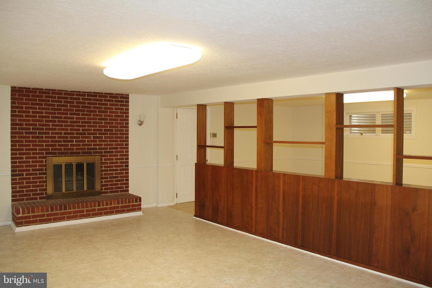 1103 Delf Dr Property Photo 17