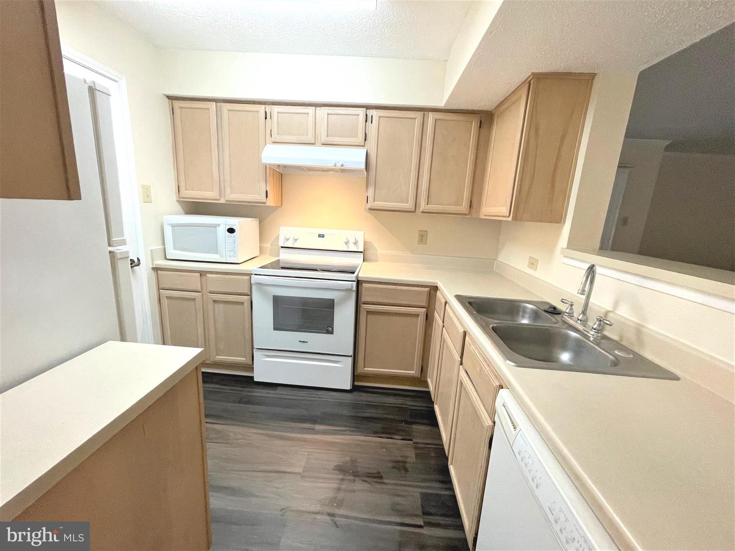 1505 Lincoln Way #101 Property Photo 15