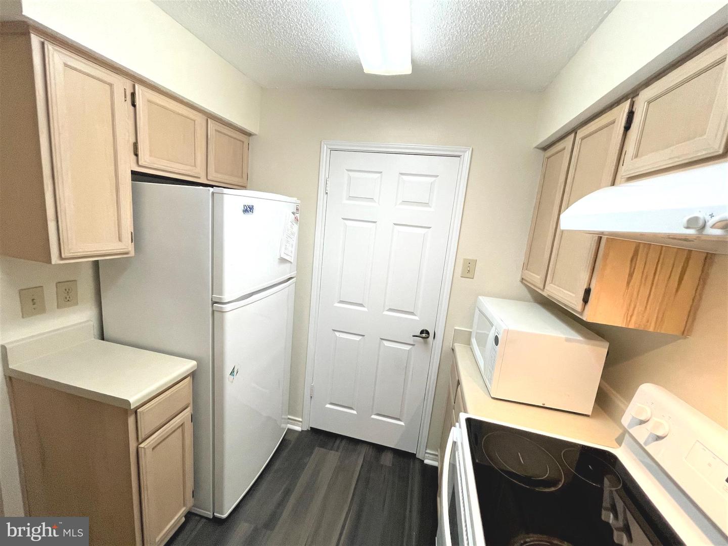 1505 Lincoln Way #101 Property Photo 16