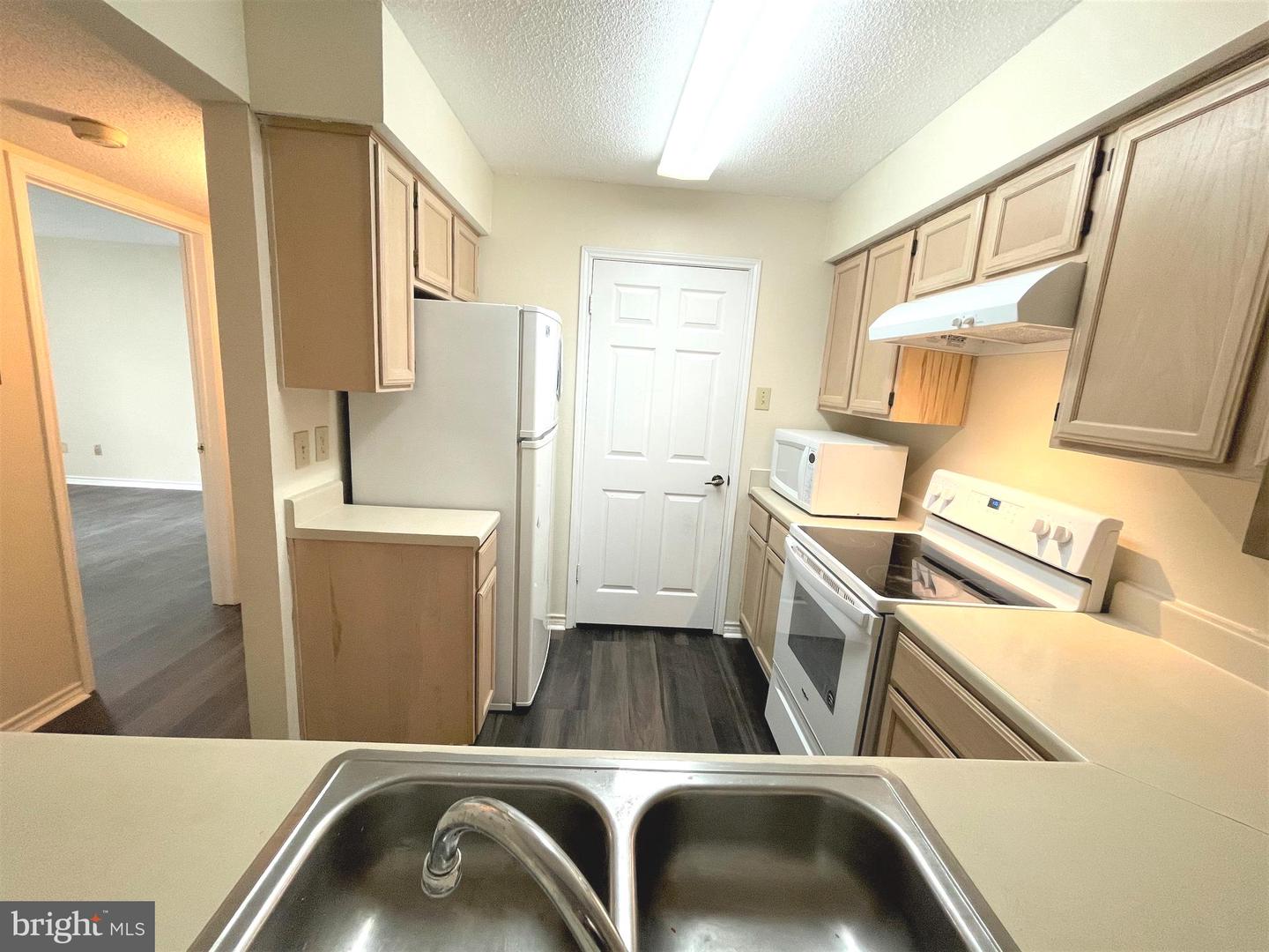 1505 Lincoln Way #101 Property Photo 17