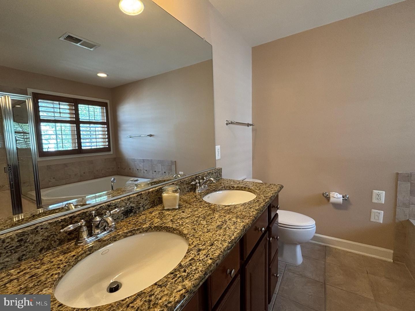 8006 Reserve Way Property Photo 26