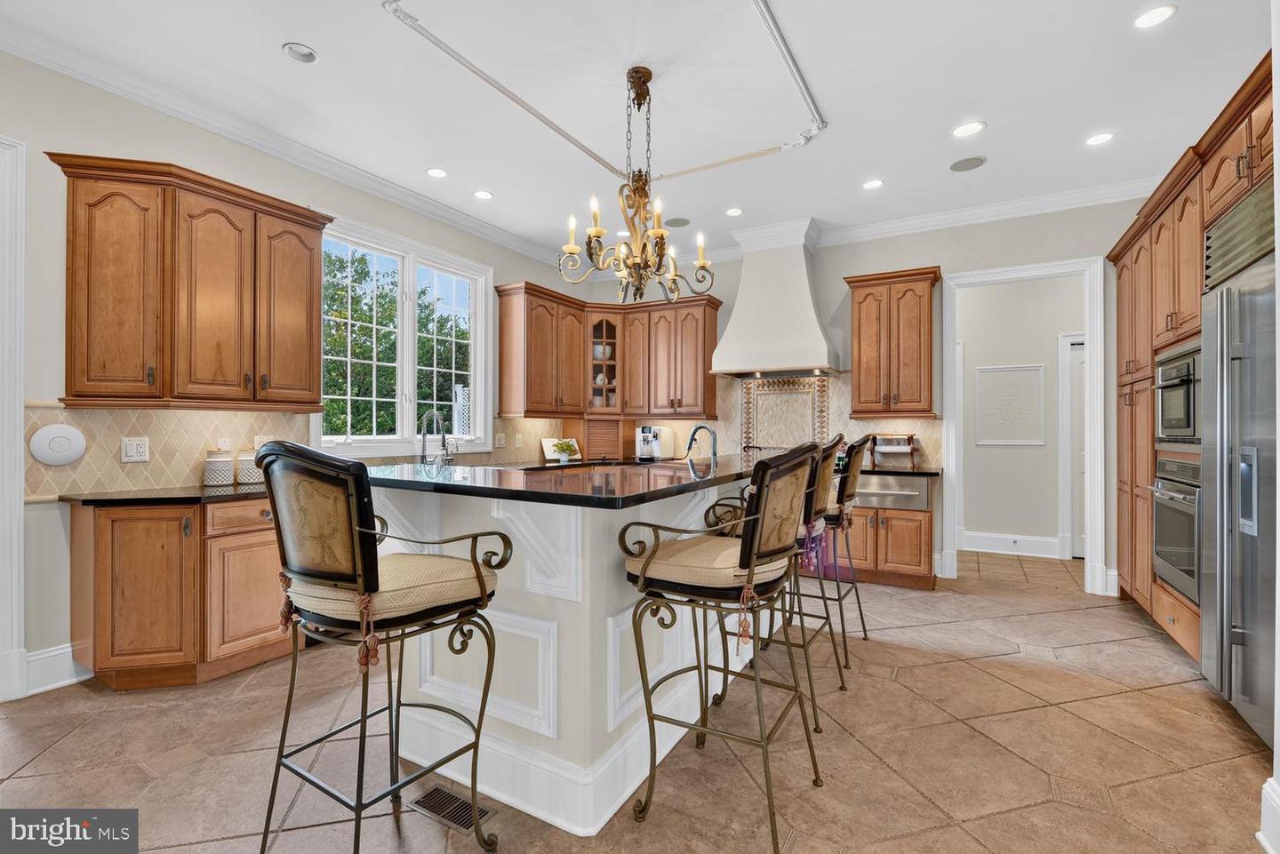6245 Linway Ter Property Photo 16