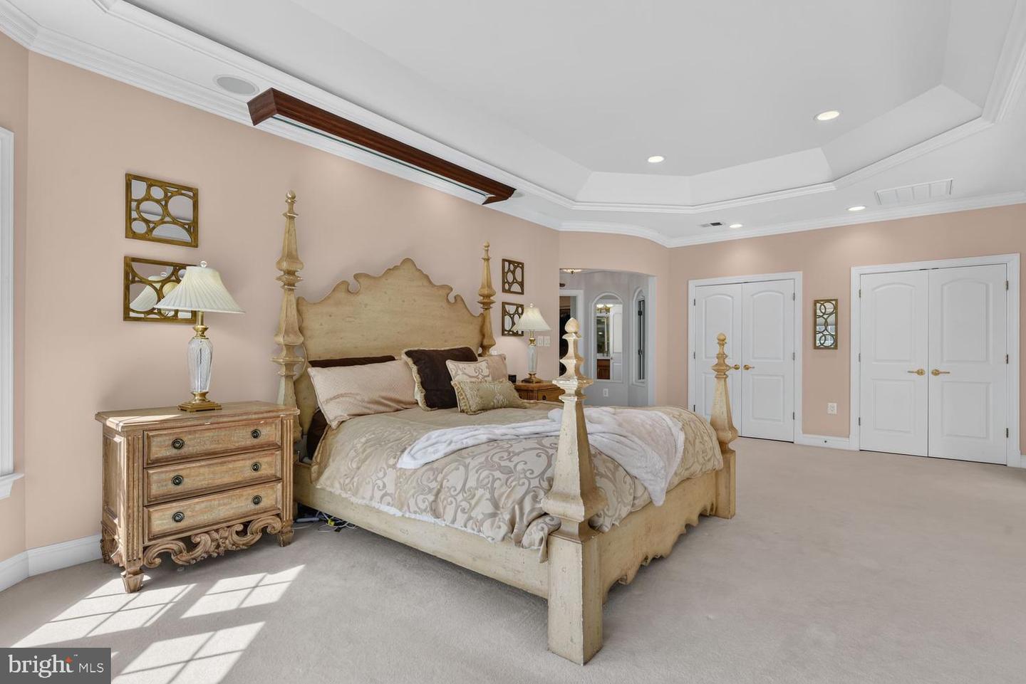 6245 Linway Ter Property Photo 27