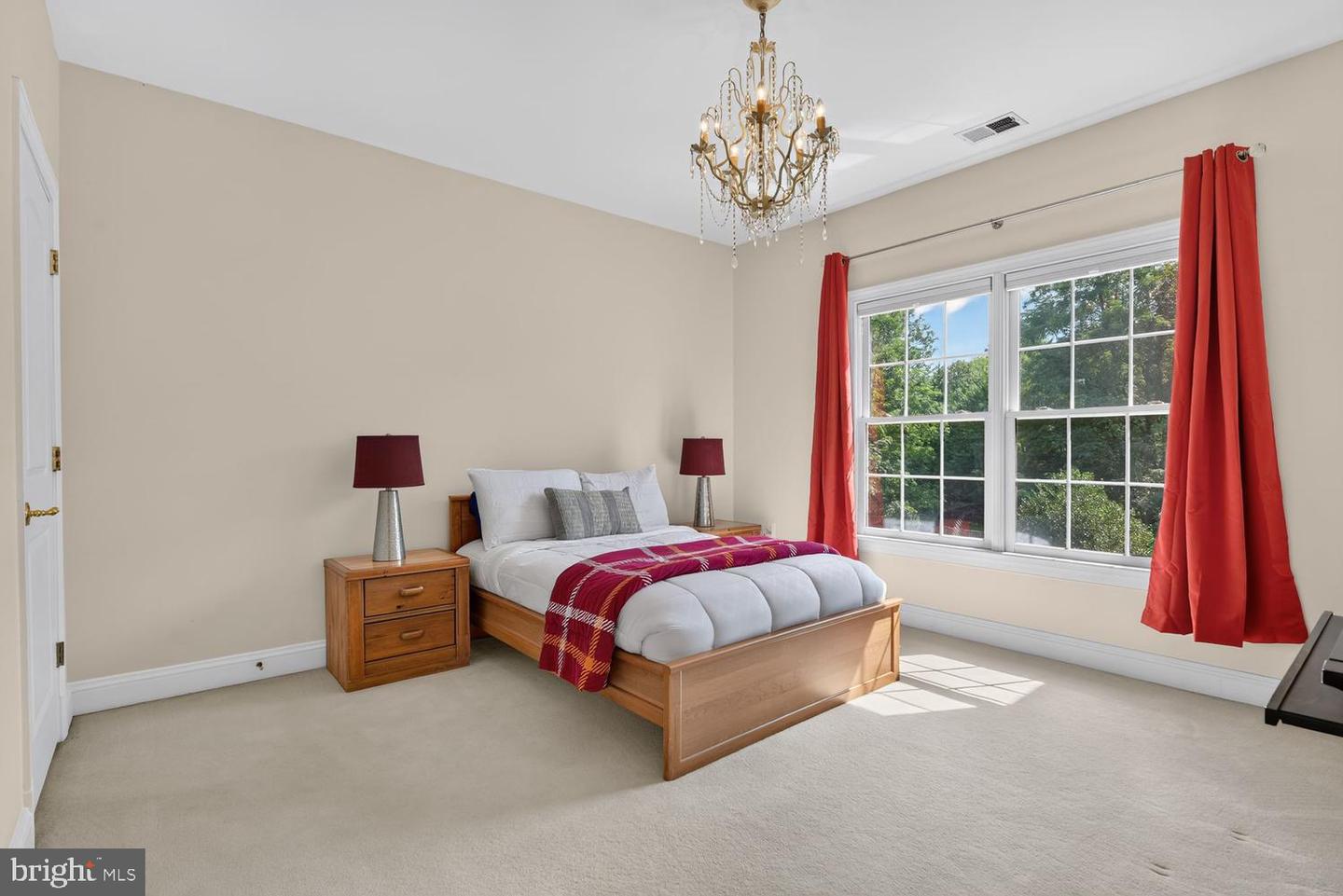 6245 Linway Ter Property Photo 34